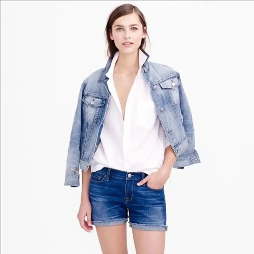 J. Crew Indigo Denim mid rise Frayed Hem whiskered Wash Dark Denim Short Sz 25